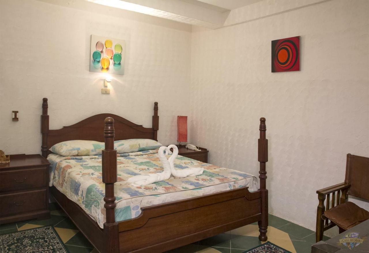 Casa Del Mar Beach Resort San Remigio  Eksteriør billede